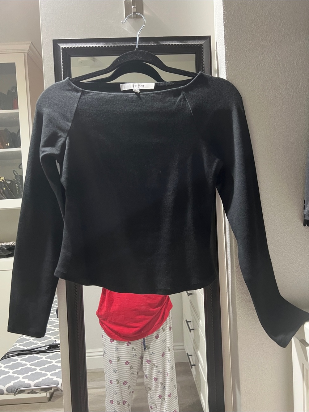 Joe's Jeans Long-Sleeve Boatneck Knit Top. Size L(fits S/M). New never worn.